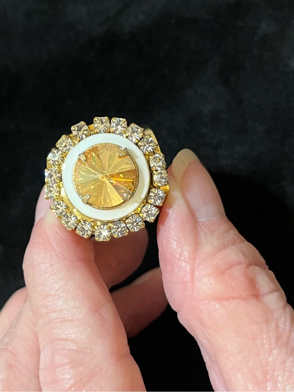 TOVA Hershey Ring white enamel halo —champagne crystal center clear crystals New - Picture 2 of 6